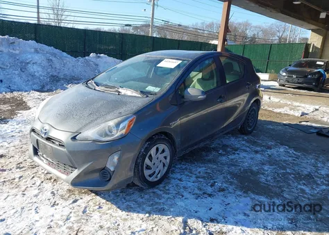 2015 Toyota Prius C One z USA, uszkodzony, nr VIN JTDKDTB30F1099895